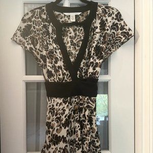 Diane Von Furstenberg Silk Wrap Top Blouse Animal Print/Paisley Pattern